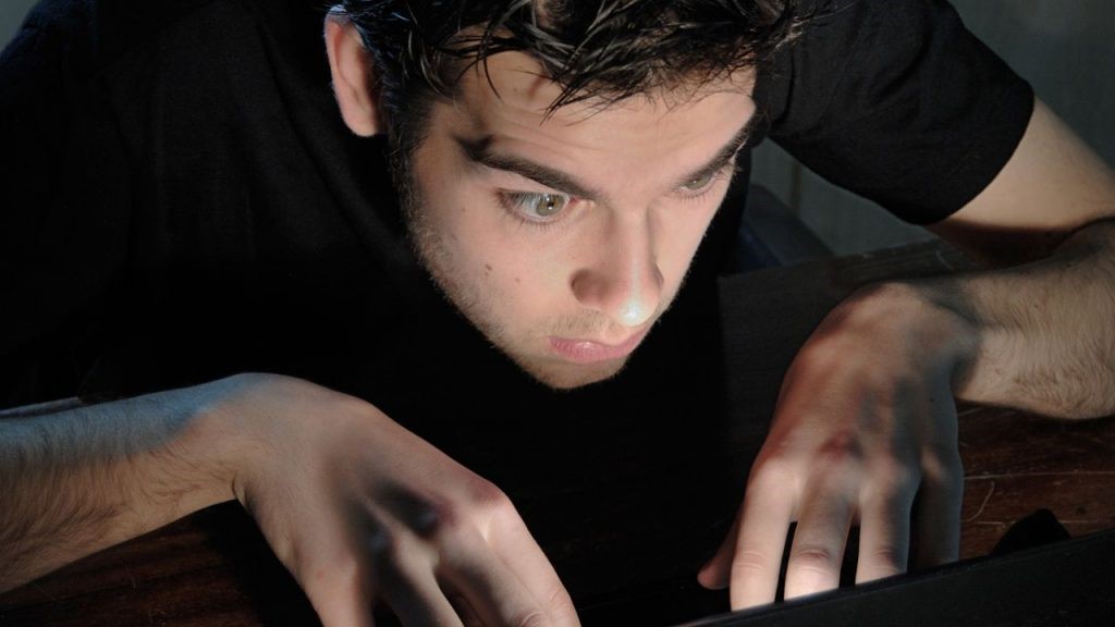 Stalk on Social Media